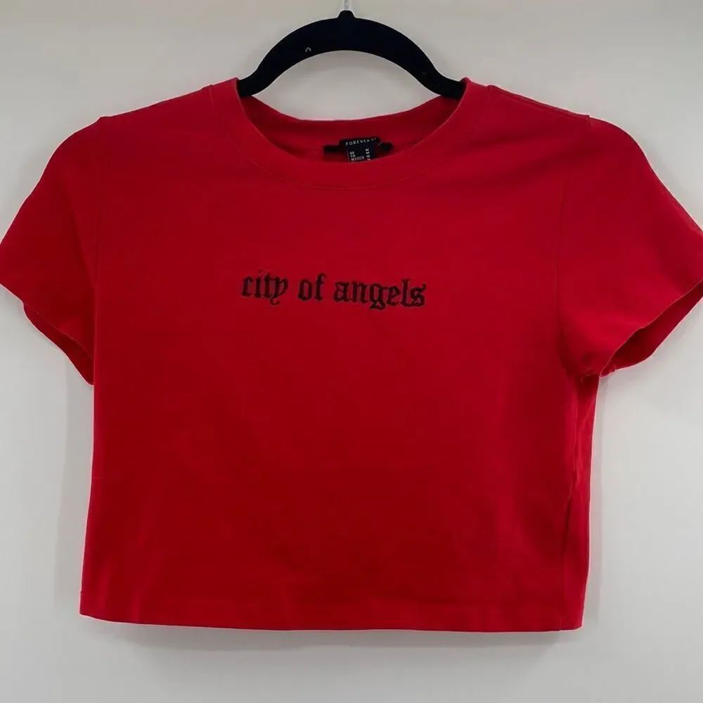 Forever21 Red Crop Top size: M